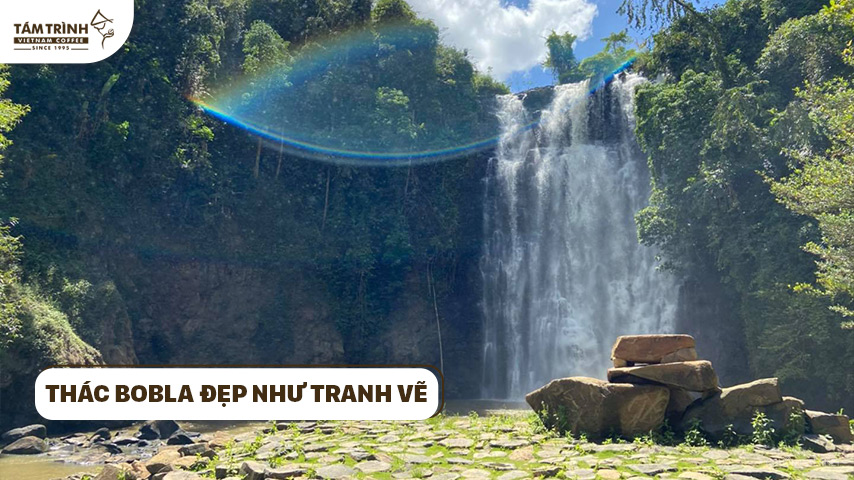Thác Bobla đẹp như tranh vẽ