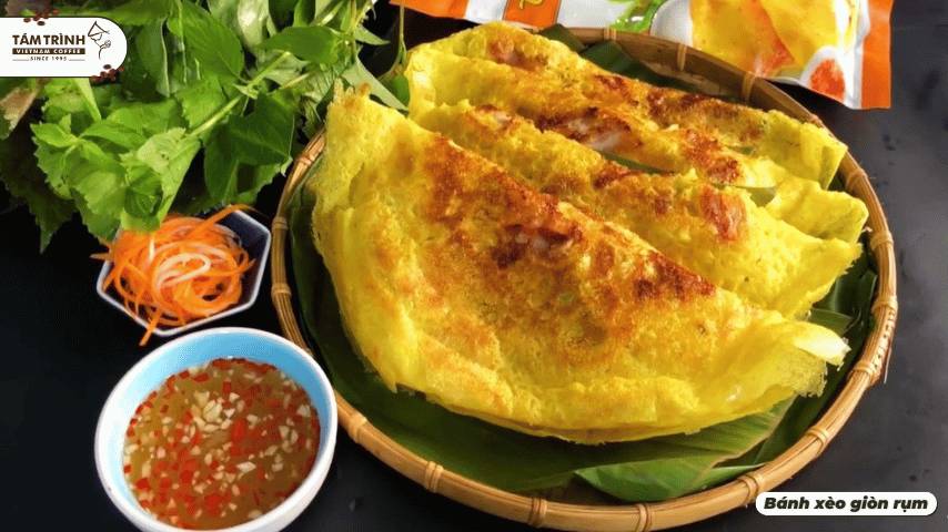 Bánh xèo giòn rụm