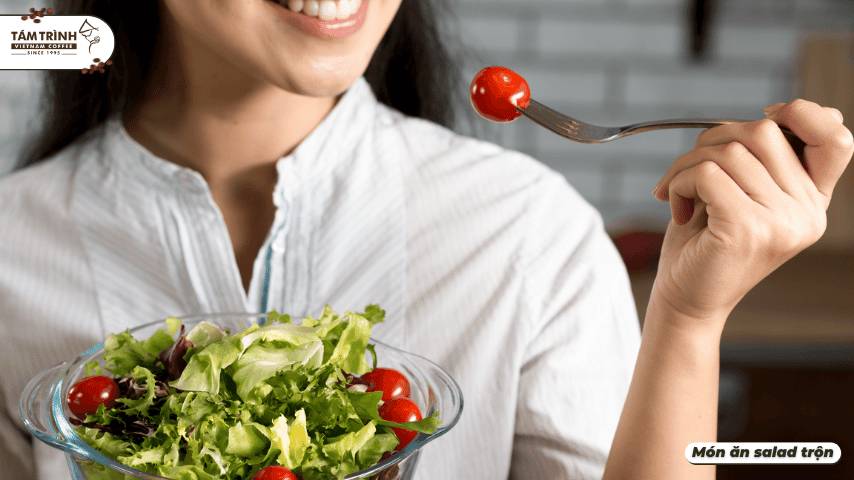 Món ăn salad trộn&nbsp;