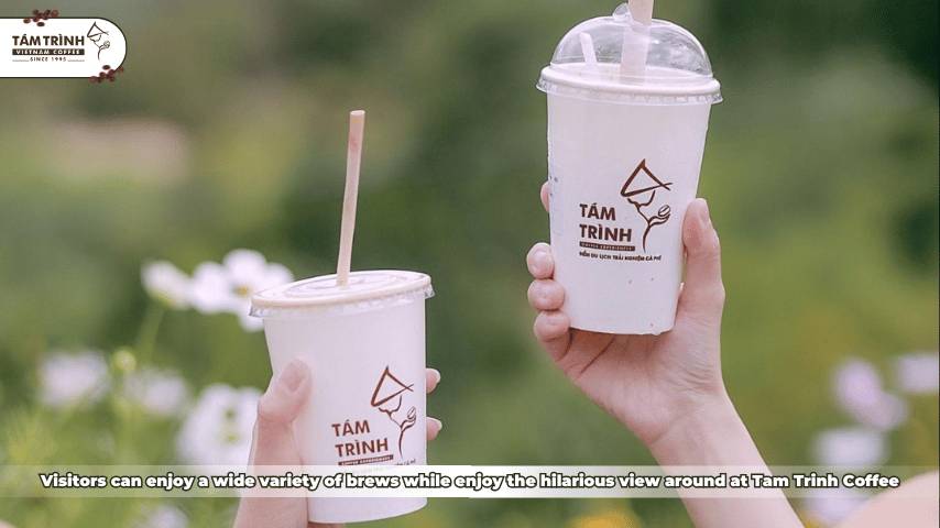 Visitors can enjoy a wide variety of brews while enjoy the hilarious view around at Tam Trinh Coffee