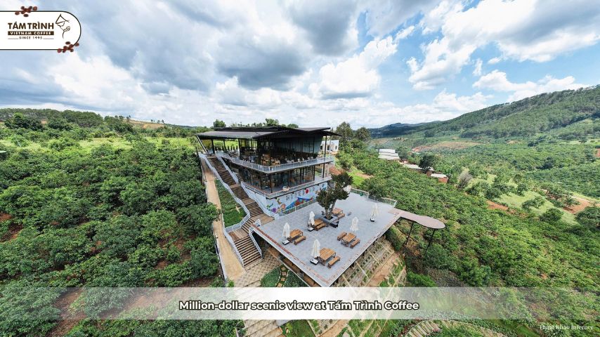 Million-dollar scenic view at Tám Trình Coffee