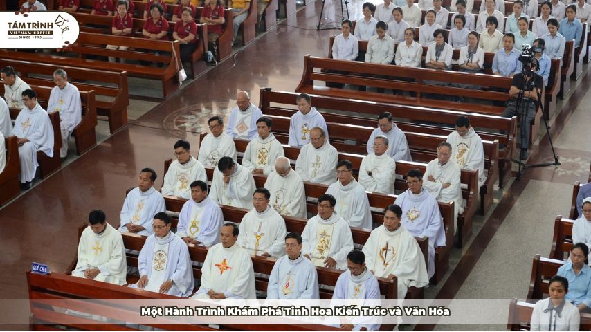 Một Hành Trình Khám Phá Tinh Hoa Kiến Trúc và Văn Hóa