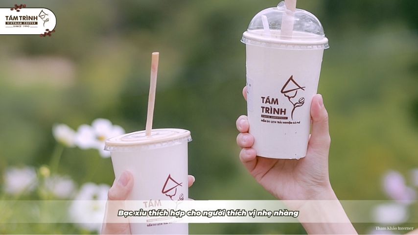 Bạc xỉu thích hợp cho người thích vị nhẹ nhàng, trong khi cà phê sữa phù hợp với người thích vị cà phê rõ nét!
