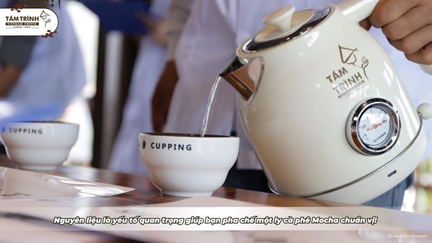 Nguyên liệu là yếu tố quan trọng giúp bạn pha chế một ly cà phê Mocha chuẩn vị!