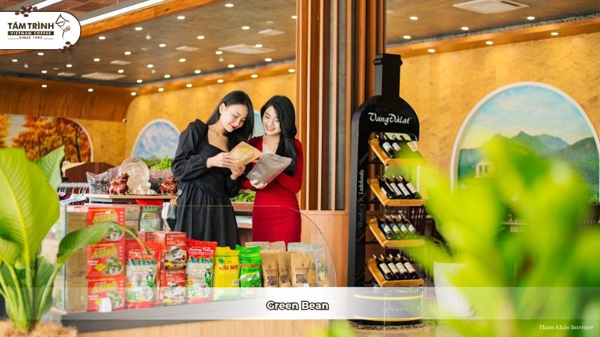 &nbsp;Buffet rau gắn liền với nông trại hữu cơ Đà Lạt
